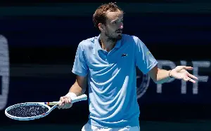 Watch: Miami Open match stopped as umpire’s chair nearly topples over