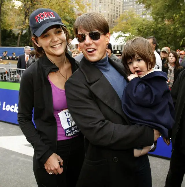Does Katie Holmes support her daughter breaking up with Tom Cruise? - Photo 3.