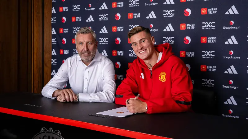 August 9: Benjamin Sesko (RB Leipzig to Manchester United, £74m)