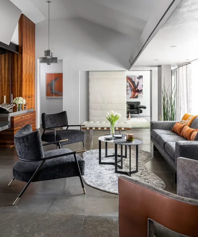 It is possible to arrange your sofa completely off the rug.  (Image credit: Venjhamin Reyes. Design: Laure Nell Interiors)