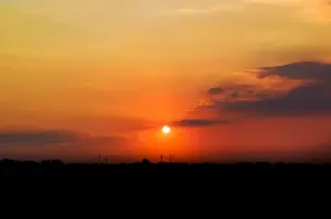 Light from the Sun takes about eight minutes to reach Earth, but the energy inside a single photon can spend tens of thousands of years bouncing through the Sun’s dense core before it ever escapes the surface to begin that eight-minute trip
