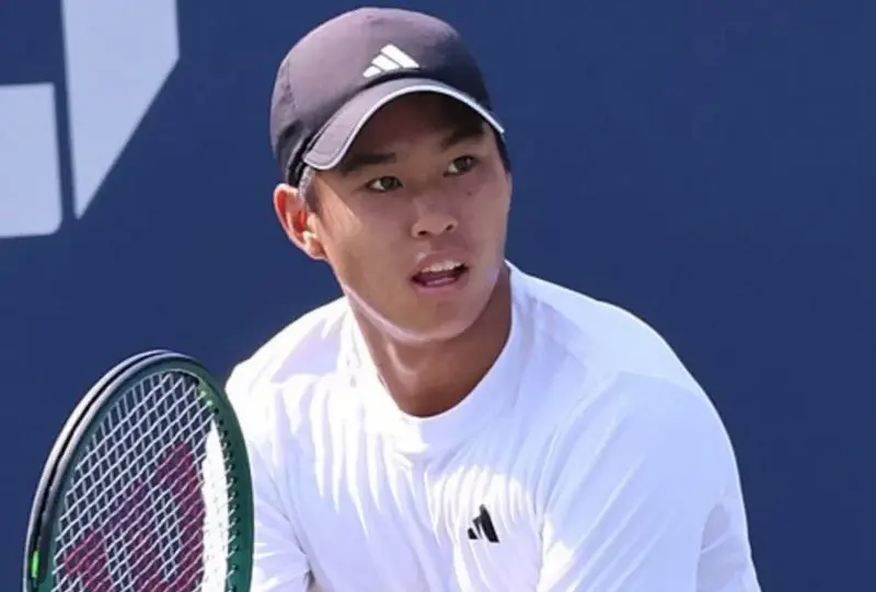 The Vietnamese-born tennis player struggled to get through the first round of Wimbledon 2026.