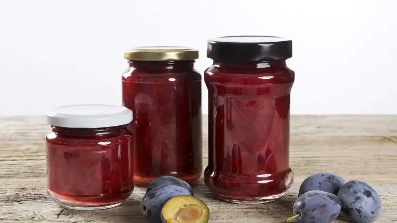 Zwetschgenmarmelade können Sie ganz einfach selbst machen.