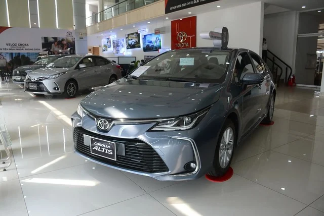 What happened to the 3 sedan models that dominated the Vietnamese market 10 years ago? - Photo 3.