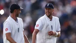‘It's the first time I've seen that happen’: Ball cut in half to accommodate both Josh Tongue and Ollie Robinson