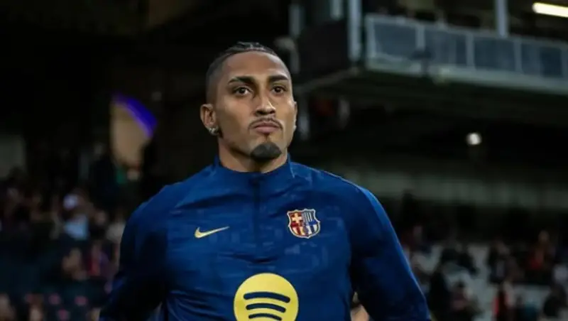 Raphinha acecha a Ronaldinho y pone en el punto de mira a Neymar y Evaristo
