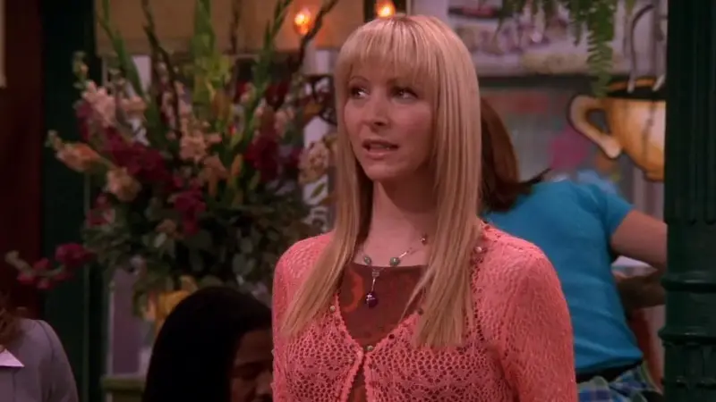 I Had No Idea Friends Took Longer To Film Than Other Sitcoms (At The Time), But Lisa Kudrow’s Full Rundown Is Exhausting