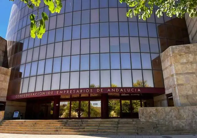 La CEA lanza la iniciativa Mes del bienestar para fomentar hábitos saludables en las empresas andaluzas