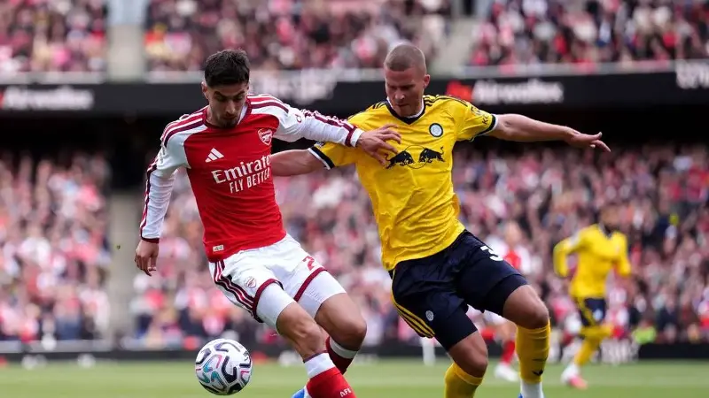 FC Arsenal dreht Spiel gegen Leeds United