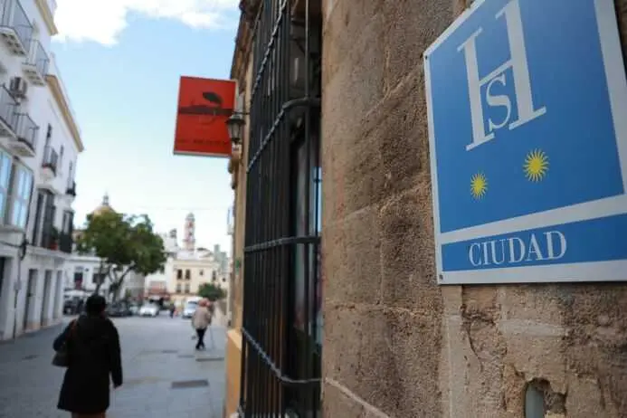 La tarifa media diaria sube un 6,2% en julio hasta los 173 euros