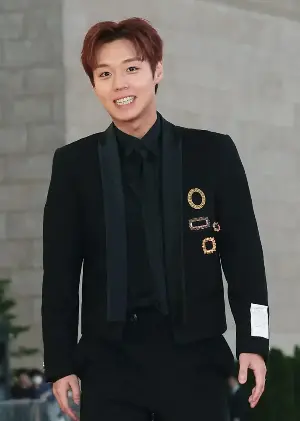 From Wanna One Idol to Box-Office King: Park Ji-hoon Wins Top Acting Honor for The King’s Warden