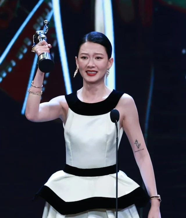 Thư Kỳ thắng giải đạo diễn mới, Lương Gia Huy lên ngôi Ảnh đế Kim Tượng 2026- Ảnh 3.