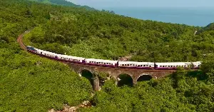 Two Vietnamese train routes rank in the world's top 20.