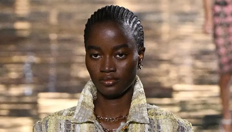 Rachel Ojuromi, dalle strade di Lagos al debutto da Chanel: il sogno che si avvera
