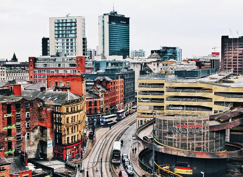 Manchester ist ein Muss für Fans der legendären Musikszene der 1990er- und 2000er-Jahre
                                    William McCue/Unsplash