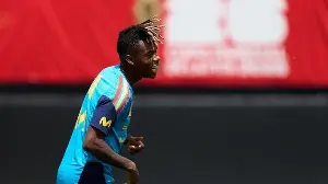 Yamal and Williams return to training with the Spanish national team.