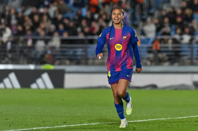 Barcelona Vrouwen verpulvert Real Madrid opnieuw met scorende Brugts