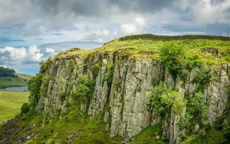Hadrian’s Wall once marked the northern frontier of the Roman Empire, stretching 73 miles across Britain - yvonnestewarthenderson / Alamy Stock Photo