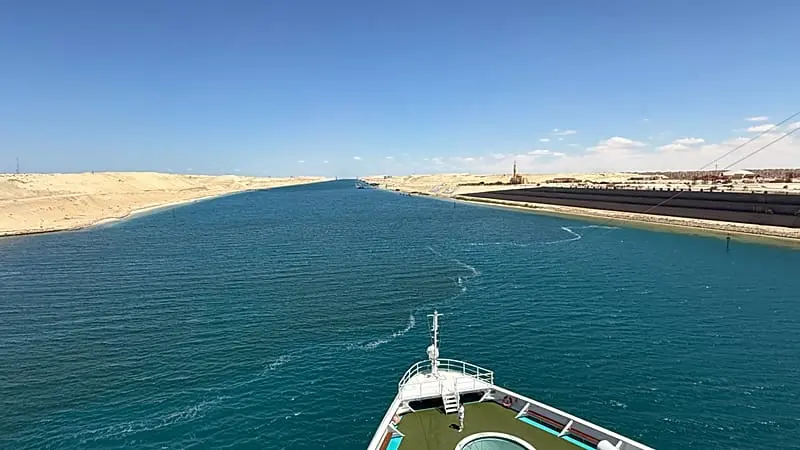 Canale di Suez, vertice sul turismo: il settore sente già gli effetti della crisi