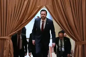 トランプ氏「戦争はほぼ終わった」…今週末の「イラン戦争」が分水嶺に（2）