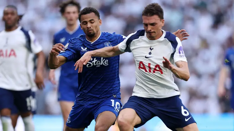 El comodín de mil soluciones: ¿cómo puede aprovechar el Al-Hilal al mago de la Premier League?