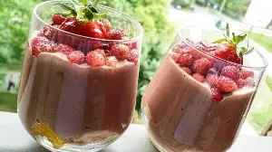 Want to shrink your waistline? Try these 3 nutritionist-approved protein smoothie recipes that melt fat fast