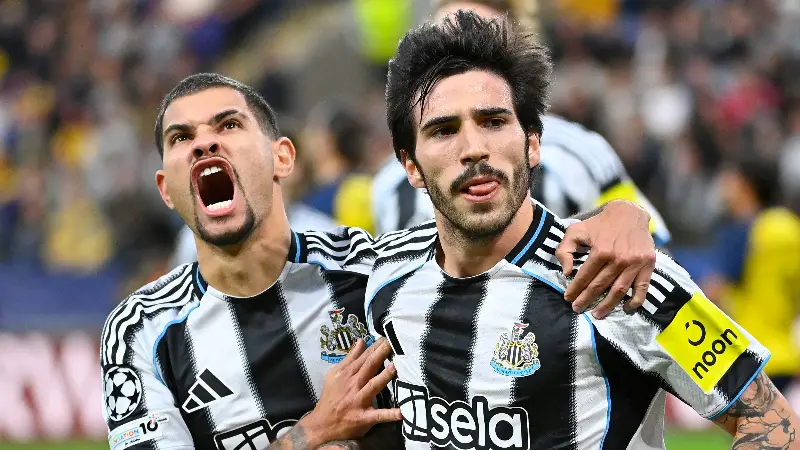 El éxodo continúa en St James' Park