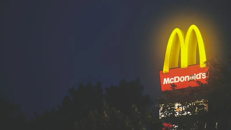 18 dollar voor een Big Mac: ‘McDonald’s gebruikt dynamische prijsbepaling’