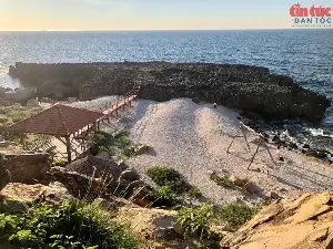 The mysterious beauty of the ancient rock formations of Hang Rai - Nui Chua National Park