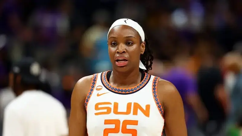 Connecticut Sun guard Kennedy Burke
