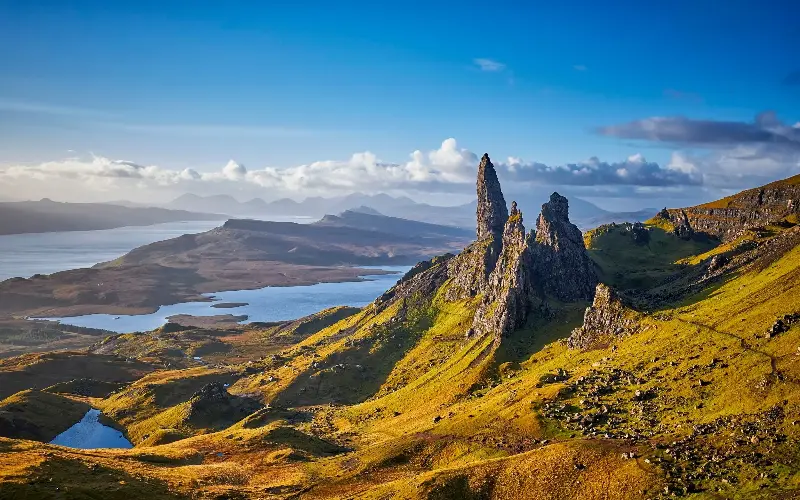 The Old Man of Storr, a basalt rock pinnacle, looms over Portree - E+