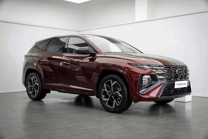 Car price news: Hyundai Tucson's price reduced by over 160 million VND, the top-of-the-line version even cheaper than the Toyota Corolla Cross - Image 1.