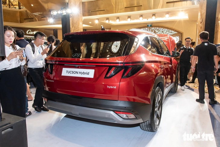 Car price news: Hyundai Tucson's price reduced by over 160 million VND, the top-of-the-line version even cheaper than the Toyota Corolla Cross - Image 6.