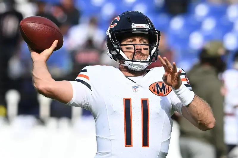 Case Keenum #11 of the Chicago Bears warms up prior to the game against the Baltimore Ravens at M&T Bank Stadium on October 26, 2025 in Baltimore, Maryland. (Photo by Greg Fiume/Getty Images)