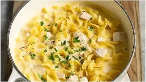 Try this one-pot, high-protein creamy chicken noodles with 51g protein and just 600 calories. Recipe inside