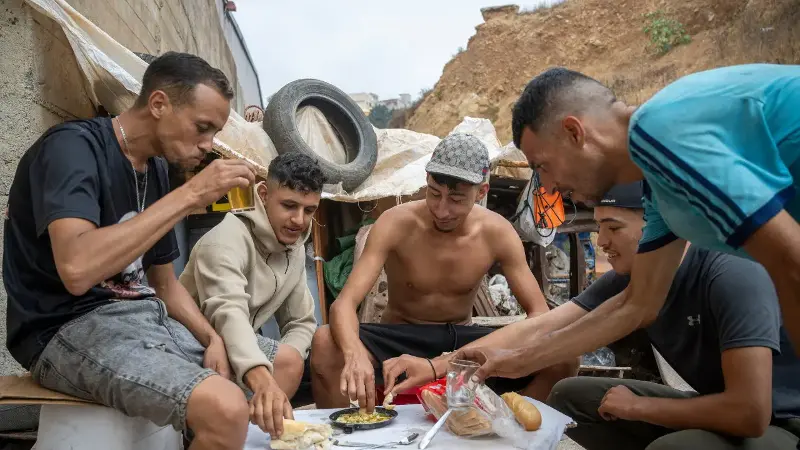 Nieuwe opvanglocaties voor migranten naast kleuterschool zorgen voor onrust in Ceuta