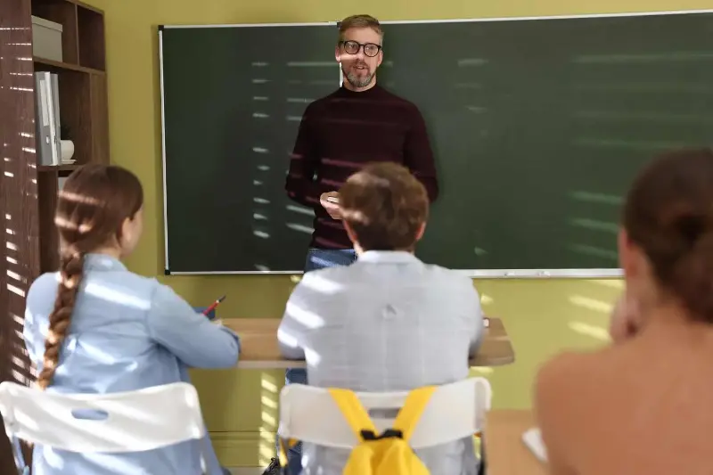 Carta Docente: dal 9 marzo i docenti possono attivare quella nuova (che non è più di 500 euro)