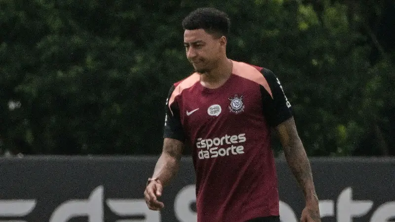 Debut ends in defeat