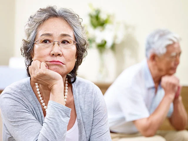 Many couples argue more and more as they get older: Wise people usually do these 6 things instead of trying to win - Image 1.