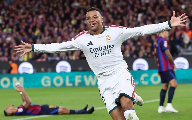 Kylian Mbappe celebrates scoring the winning goal for Real Madrid - Getty Images/Josep Lago