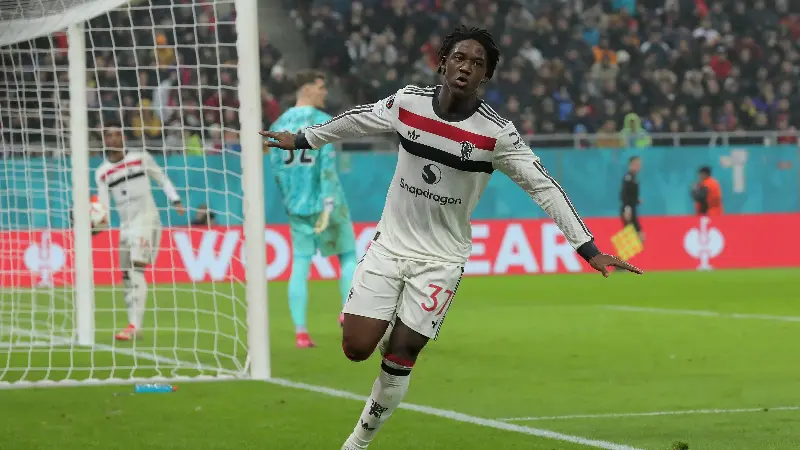 Hope for Mainoo? Carrick quotes emerge