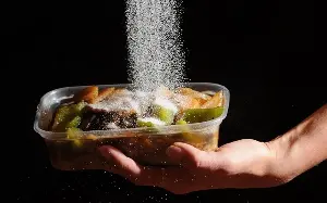 7 daily habits that silently impair kidney function.