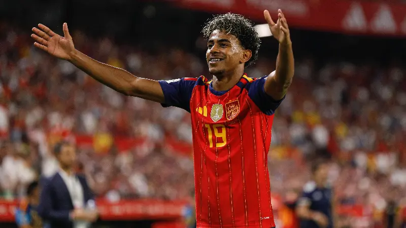 «Lamine es el mejor»: Nico Williams se pronuncia sobre el Balón de Oro de Yamal