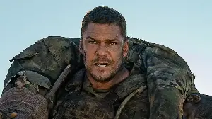 Alan Ritchson Doing His Own War Machine River Stunts Impressed The Heck Outta Me, So I Was Shocked He Still Needed Two Doubles