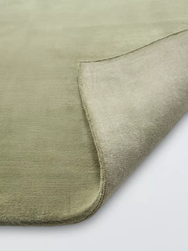 Green pistachio rug