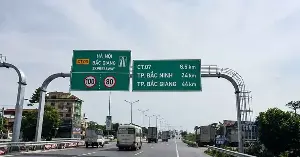 The expressway expansion improves traffic flow.