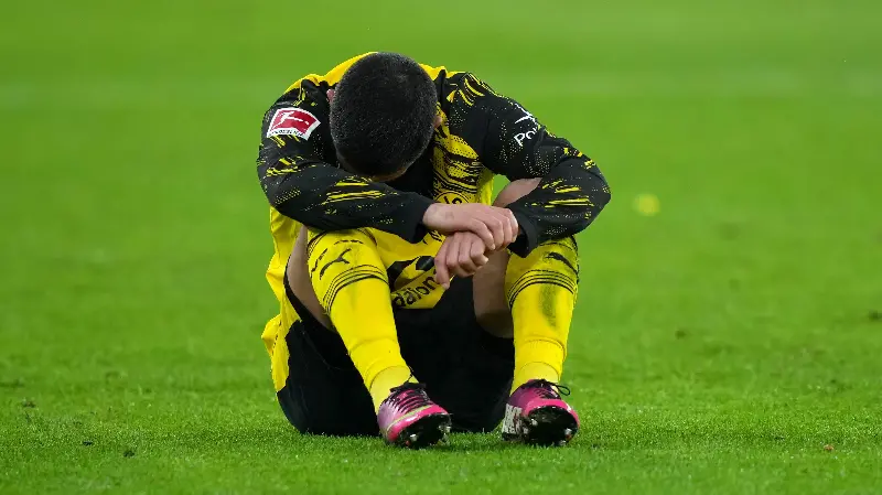 Un año 2026 desastroso para Yan Couto en el BVB