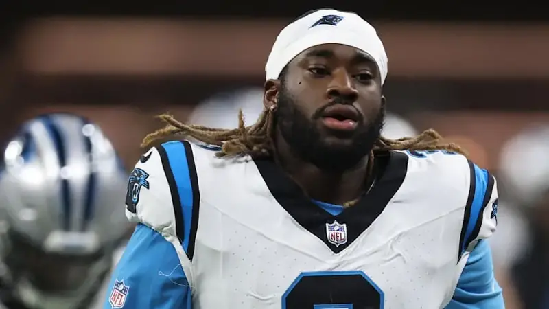 Carolina Panthers linebacker Princely Umanmielen