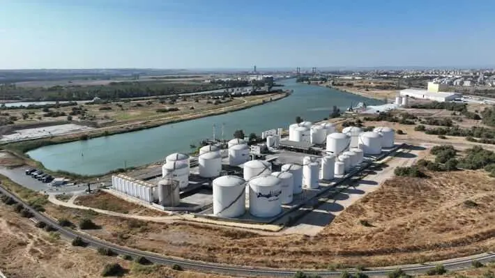 El Puerto licita por 2,3 millones la prolongación del ferrocarril hasta la Terminal de Líquidos