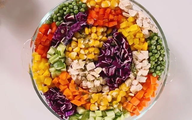 Món ăn giúp cơ thể bớt mệt mỏi khi thời tiết giao mùa hiệu quả nhất - Ảnh 1.